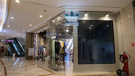 adidas showroom near me.